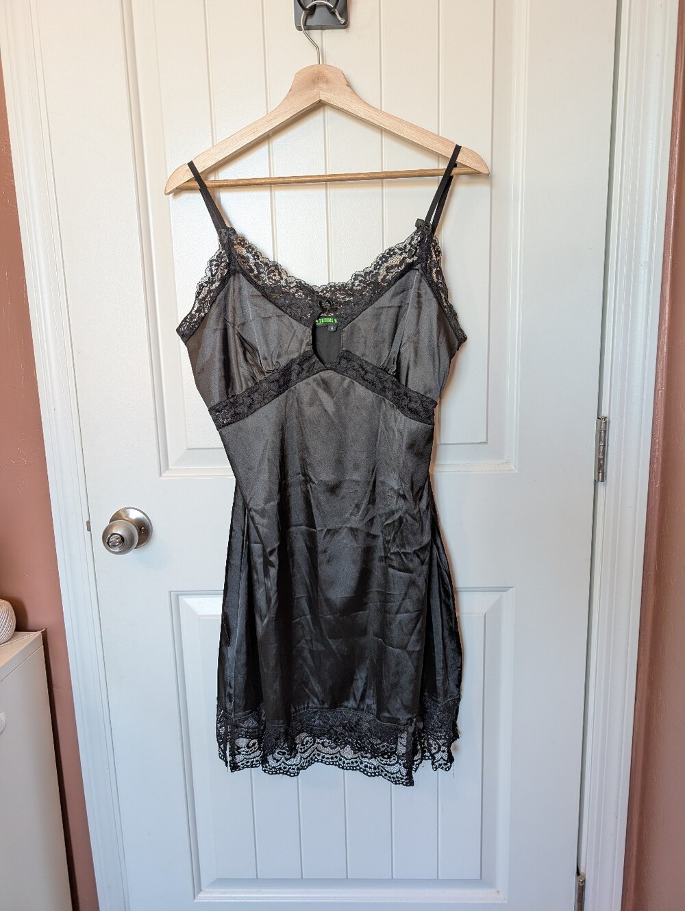 Tunnel Vision Lace Negligee Women’s Large Black